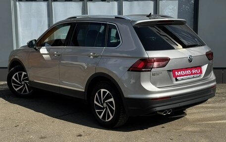 Volkswagen Tiguan II, 2018 год, 2 639 000 рублей, 8 фотография