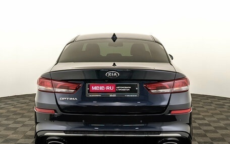 KIA Optima IV, 2019 год, 2 100 000 рублей, 6 фотография