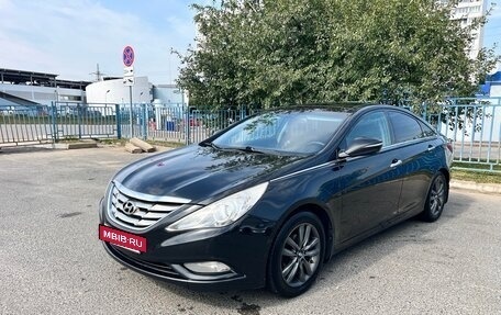 Hyundai Sonata VI, 2011 год, 1 049 000 рублей, 3 фотография