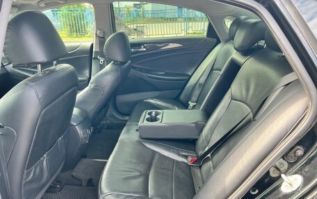 Hyundai Sonata VI, 2011 год, 1 049 000 рублей, 16 фотография
