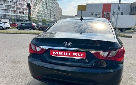 Hyundai Sonata VI, 2011 год, 1 049 000 рублей, 7 фотография