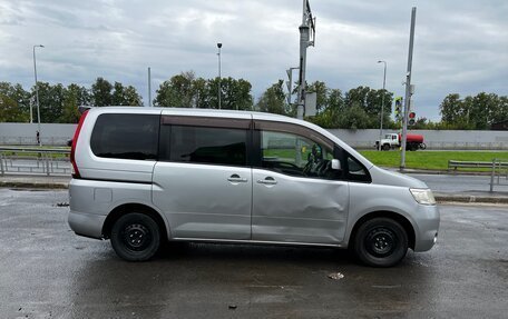 Nissan Serena III, 2007 год, 800 000 рублей, 8 фотография