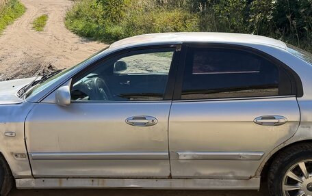 Hyundai Sonata IV рестайлинг, 2004 год, 130 000 рублей, 8 фотография