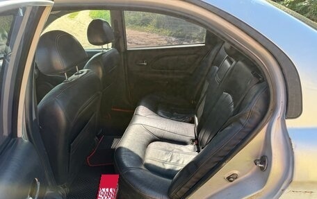 Hyundai Sonata IV рестайлинг, 2004 год, 130 000 рублей, 11 фотография