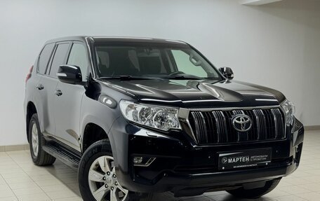 Toyota Land Cruiser Prado 150 рестайлинг 2, 2021 год, 3 500 000 рублей, 3 фотография