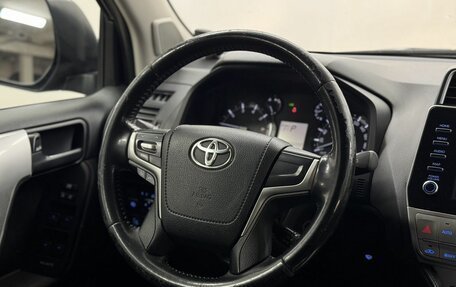 Toyota Land Cruiser Prado 150 рестайлинг 2, 2021 год, 3 500 000 рублей, 20 фотография
