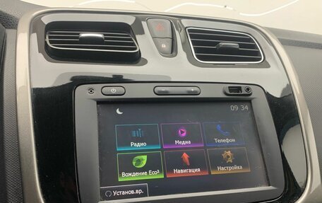 Renault Sandero II рестайлинг, 2016 год, 889 000 рублей, 22 фотография