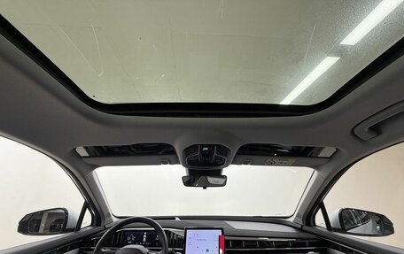 Geely Atlas, 2024 год, 2 998 000 рублей, 19 фотография