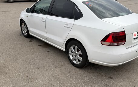 Volkswagen Polo VI (EU Market), 2011 год, 650 000 рублей, 2 фотография