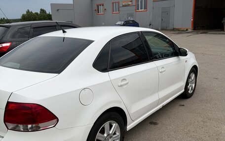 Volkswagen Polo VI (EU Market), 2011 год, 650 000 рублей, 3 фотография