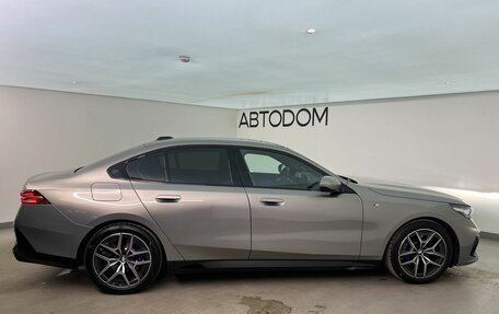 BMW 5 серия, 2025 год, 6 850 000 рублей, 6 фотография