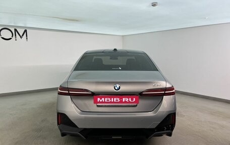 BMW 5 серия, 2025 год, 6 850 000 рублей, 4 фотография