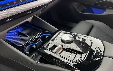 BMW 5 серия, 2025 год, 6 850 000 рублей, 16 фотография