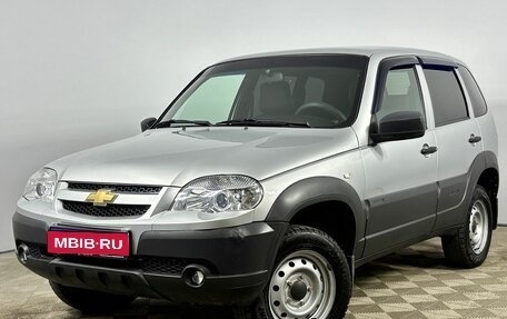 Chevrolet Niva I рестайлинг, 2018 год, 810 000 рублей, 1 фотография