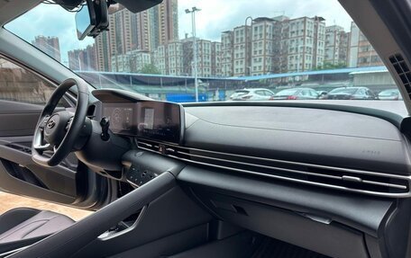 Hyundai Elantra, 2022 год, 1 670 000 рублей, 9 фотография