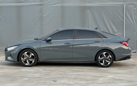 Hyundai Elantra, 2022 год, 1 670 000 рублей, 10 фотография