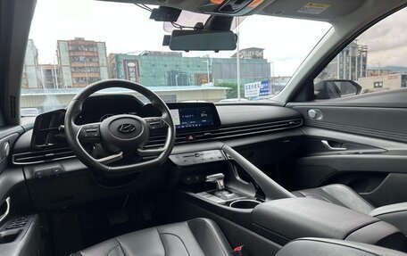 Hyundai Elantra, 2022 год, 1 670 000 рублей, 25 фотография