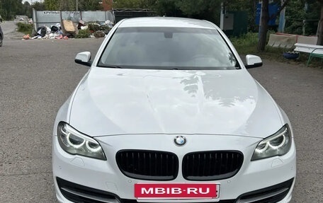 BMW 5 серия, 2015 год, 1 950 000 рублей, 2 фотография