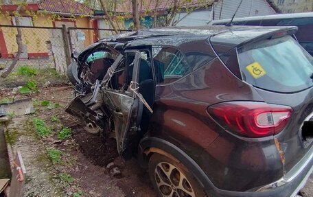 Renault Kaptur I рестайлинг, 2017 год, 180 000 рублей, 3 фотография