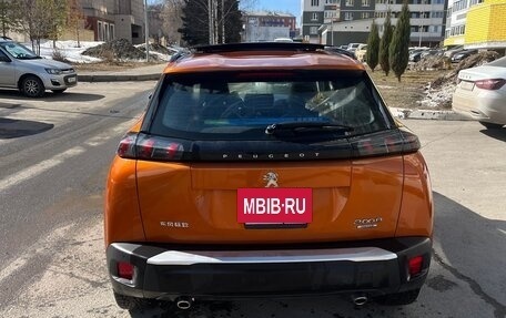 Peugeot 2008 II, 2021 год, 1 750 000 рублей, 7 фотография