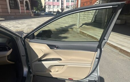 Toyota Camry, 2022 год, 3 450 000 рублей, 11 фотография