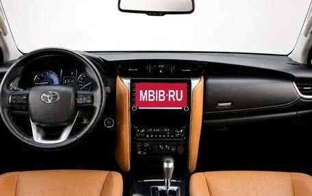 Toyota Fortuner II, 2026 год, 4 700 000 рублей, 6 фотография