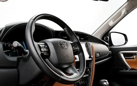 Toyota Fortuner II, 2026 год, 4 700 000 рублей, 7 фотография