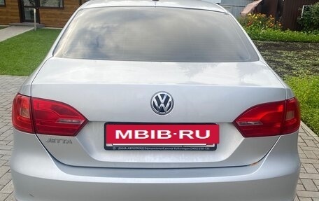 Volkswagen Jetta VI, 2013 год, 490 000 рублей, 4 фотография