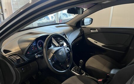 Hyundai Solaris II рестайлинг, 2012 год, 435 000 рублей, 22 фотография