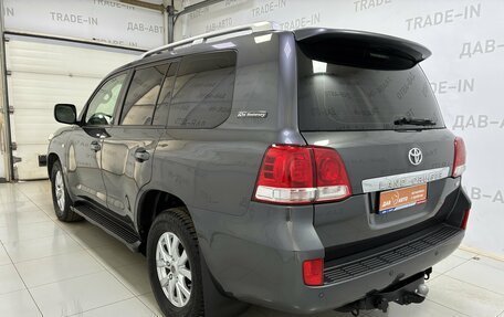 Toyota Land Cruiser 200, 2011 год, 2 499 000 рублей, 6 фотография