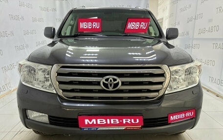 Toyota Land Cruiser 200, 2011 год, 2 499 000 рублей, 2 фотография
