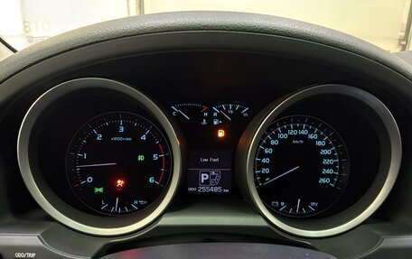 Toyota Land Cruiser 200, 2011 год, 2 499 000 рублей, 19 фотография