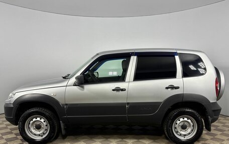 Chevrolet Niva I рестайлинг, 2018 год, 810 000 рублей, 2 фотография