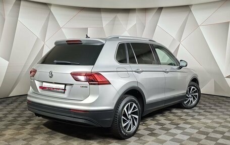 Volkswagen Tiguan II, 2018 год, 1 549 000 рублей, 2 фотография