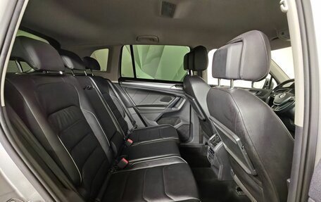 Volkswagen Tiguan II, 2018 год, 1 549 000 рублей, 16 фотография