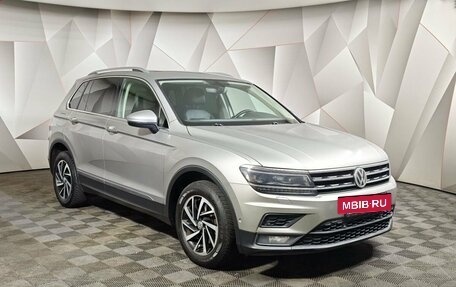 Volkswagen Tiguan II, 2018 год, 1 549 000 рублей, 3 фотография