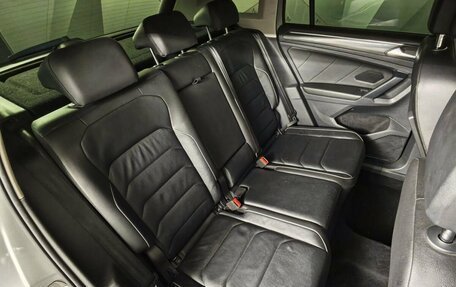 Volkswagen Tiguan II, 2018 год, 1 549 000 рублей, 17 фотография