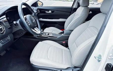 KIA K3, 2023 год, 1 240 013 рублей, 7 фотография