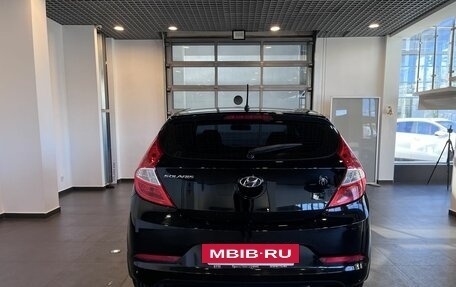 Hyundai Solaris II рестайлинг, 2016 год, 900 000 рублей, 4 фотография