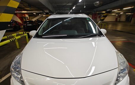 Toyota Prius Alpha I (ZVW40/41), 2012 год, 1 100 000 рублей, 1 фотография