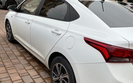 Hyundai Solaris II рестайлинг, 2019 год, 1 500 000 рублей, 3 фотография