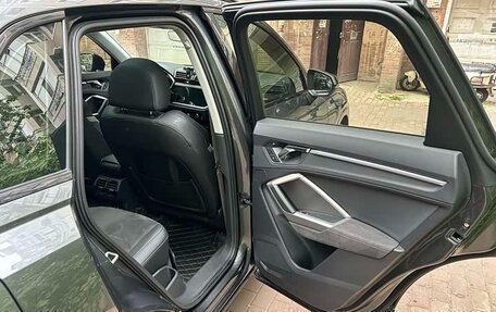 Audi Q3, 2023 год, 2 590 000 рублей, 19 фотография