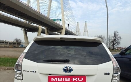 Toyota Prius Alpha I (ZVW40/41), 2012 год, 1 100 000 рублей, 15 фотография