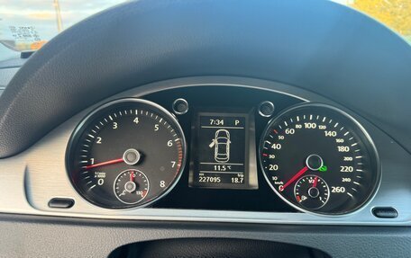Volkswagen Passat B7, 2011 год, 935 000 рублей, 12 фотография