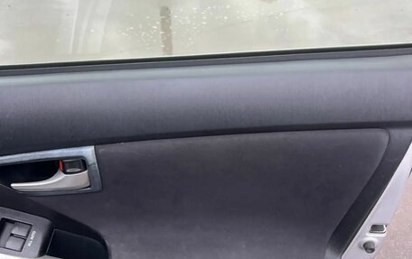 Toyota Prius, 2014 год, 1 220 000 рублей, 9 фотография