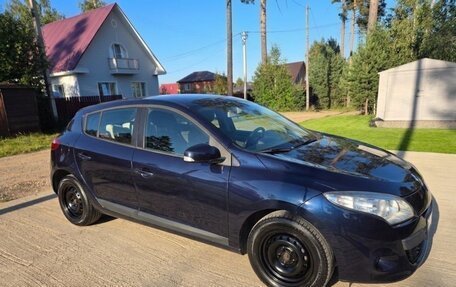 Renault Megane III, 2011 год, 600 000 рублей, 2 фотография