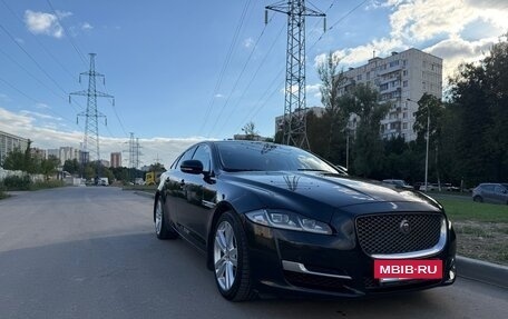 Jaguar XJ IV (X351), 2016 год, 2 600 000 рублей, 2 фотография