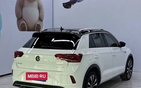 Volkswagen T-Roc I, 2022 год, 1 550 013 рублей, 6 фотография