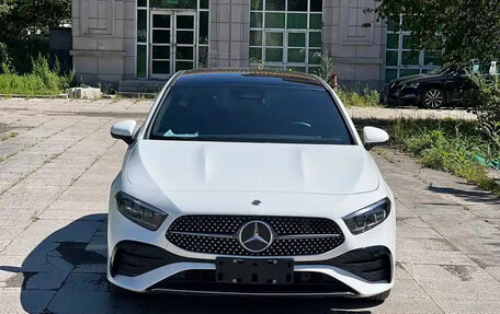 Mercedes-Benz A-Класс, 2022 год, 2 200 000 рублей, 2 фотография