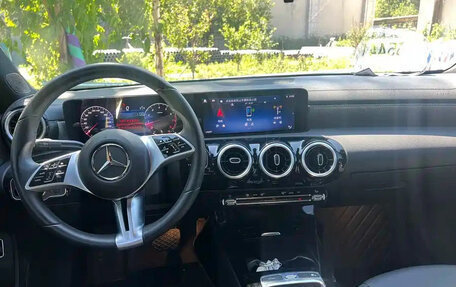 Mercedes-Benz A-Класс, 2022 год, 2 200 000 рублей, 8 фотография